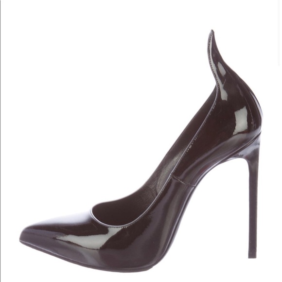 Saint Laurent Pointed-Toe Patent Leather Pumps - Picture 2 of 5